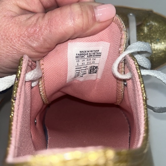 Converse All Star gold w/ sparkles lop top sneakers size 5 Junior’s- unisex - Picture 9 of 13